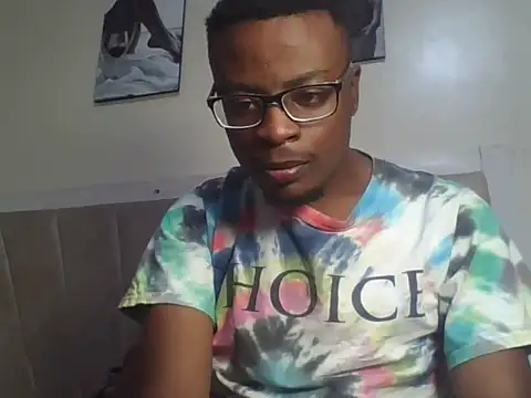freakyboy255 online show from June 2026 04:28:01 PM
