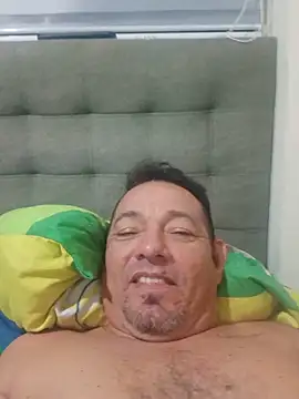 Gerardo Camila online show from May 2026 02:40:02 AM