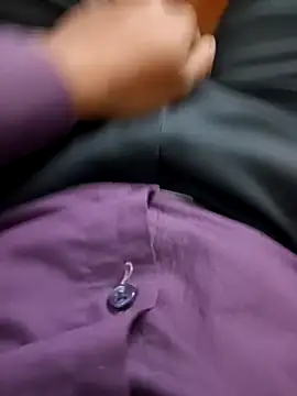 Playboygujrati online show from November 2025 01:11:01 PM