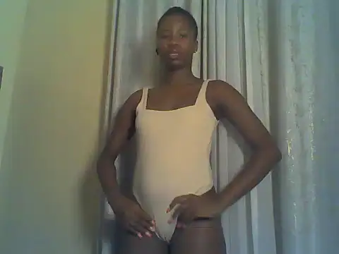 Cuteebony16 online show from May 2026 06:14:01 PM