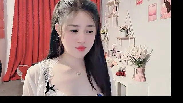 Bee-Cherry online show from June 2026 05:56:02 AM