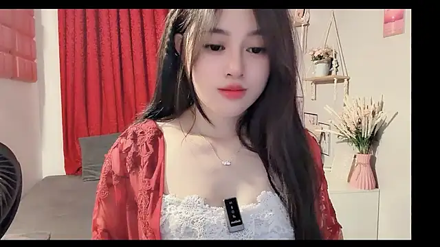 Bee-Cherry online show from June 2026 02:17:01 AM
