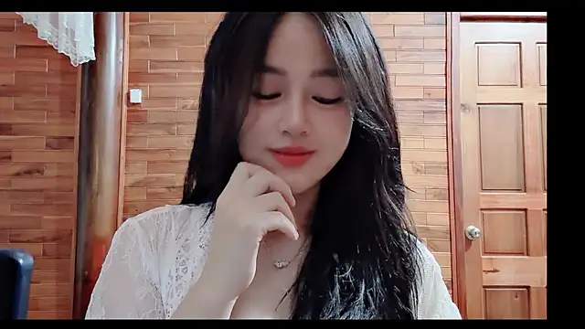 Bee-Cherry online show from June 2026 01:27:02 AM