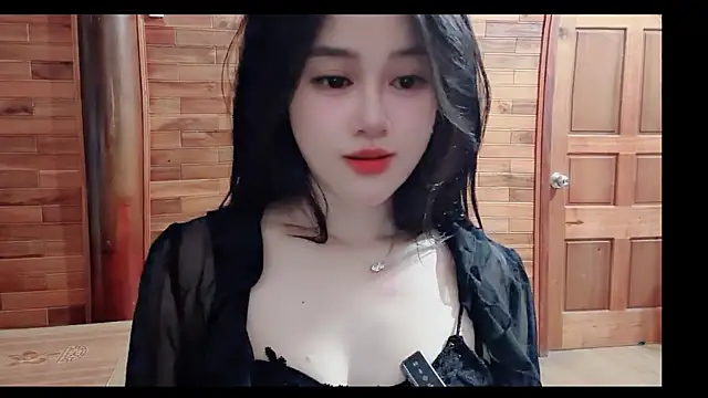 Bee-Cherry online show from June 2026 06:57:01 AM