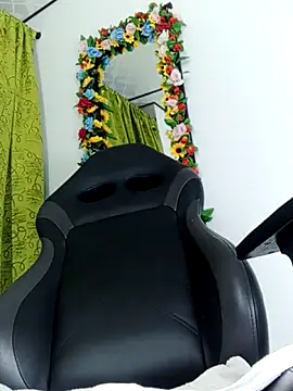 Elektra bigcock online show from June 2026 02:24:02 AM