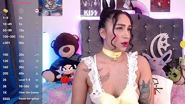 lunabritton online show from June 2026 02:39:01 AM