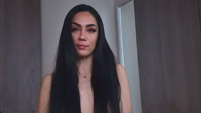 Snapshot of VivienneStark chatting on June 2026 08:25:02 PM VivienneStark online show from June 2026 08:25:02 PM