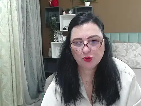 ValerieSmithsx online show from May 2026 06:00:01 AM