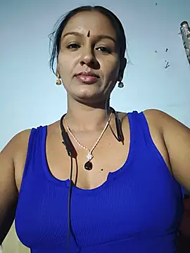 Snapshot of madhushree143 chatting on May 2026 03:08:01 PM madhushree143 online show from May 2026 03:08:01 PM