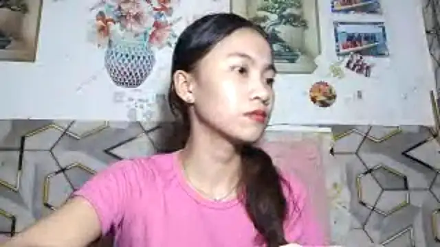 Snapshot of DeeannGunby chatting on July 2026 03:09:02 PM DeeannGunby online show from July 2026 03:09:02 PM