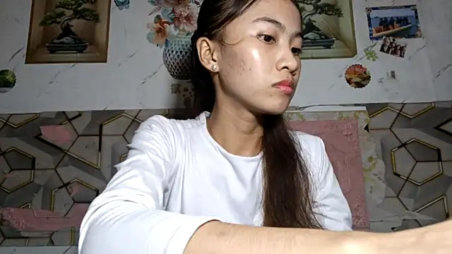 DeeannGunby online show from May 2026 04:13:01 PM