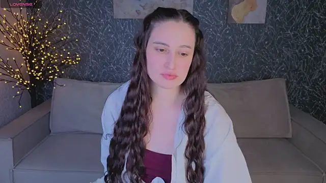 Snapshot of Elizabet_Colllins chatting on June 2026 01:00:01 AM Elizabet Colllins online show from June 2026 01:00:01 AM
