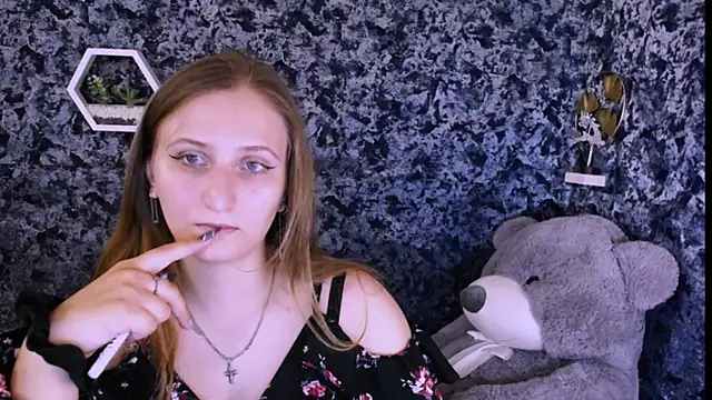 Jenny smille  online show from May 2026 08:02:02 AM