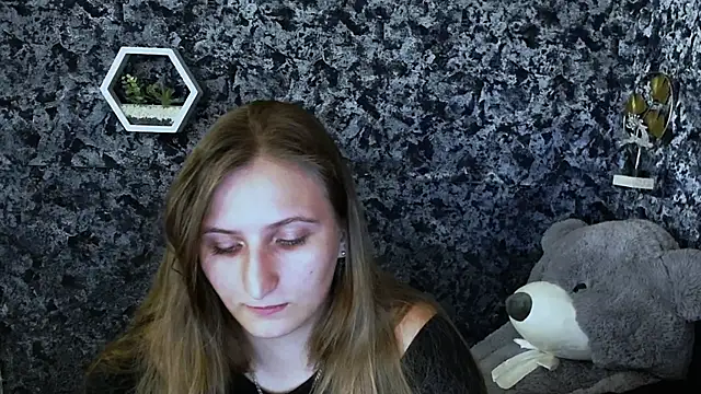 Jenny smille  online show from June 2026 06:18:02 AM