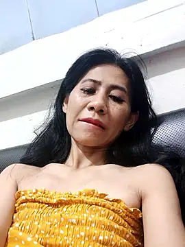 Alisaa0716 online show from June 2026 06:57:01 PM