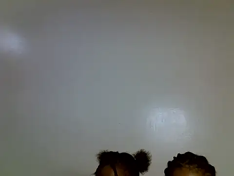Snapshot of Sexy_strawberina chatting on June 2026 10:48:01 AM Sexy strawberina online show from June 2026 10:48:01 AM