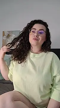 Snapshot of Elissa_Floyd__ chatting on May 2026 05:17:01 AM Elissa Floyd online show from May 2026 05:17:01 AM