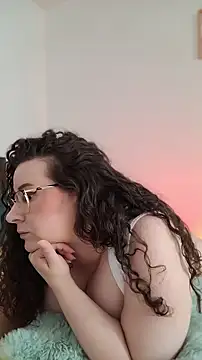 Snapshot of Elissa_Floyd__ chatting on July 2026 12:01:01 PM Elissa Floyd online show from July 2026 12:01:01 PM