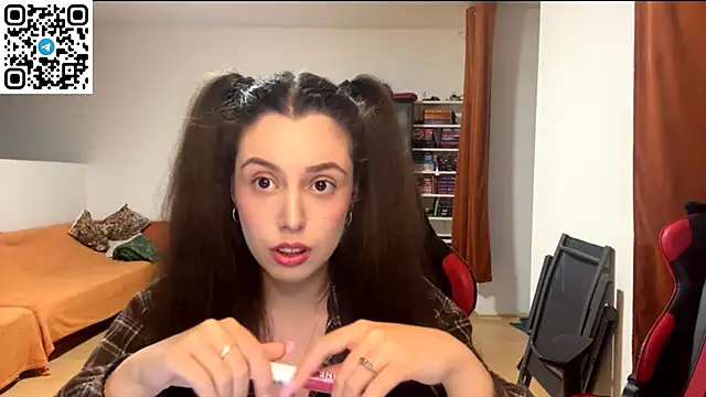 SweetFenomen67 online show from June 2026 07:07:01 PM
