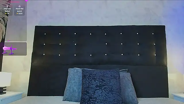 Snapshot of Zlatna_Oficial chatting on July 2026 10:49:02 PM Zlatna Oficial online show from July 2026 10:49:02 PM