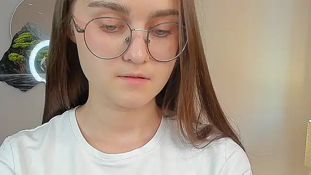 Snapshot of Veta_cutE chatting on July 2026 08:37:02 AM Veta cutE online show from July 2026 08:37:02 AM