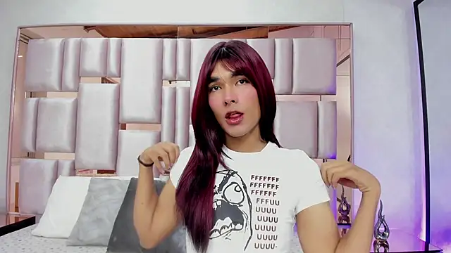 MiaBuny online show from May 2026 12:11:01 PM