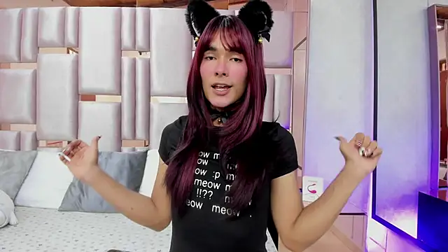 MiaBuny online show from June 2026 07:46:01 PM
