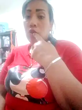 Snapshot of OliviaWilliamm chatting on June 2026 12:26:01 AM OliviaWilliamm online show from June 2026 12:26:01 AM