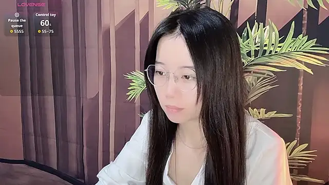 Snapshot of 77-Vicky chatting on May 2026 02:17:01 AM 77-Vicky online show from May 2026 02:17:01 AM