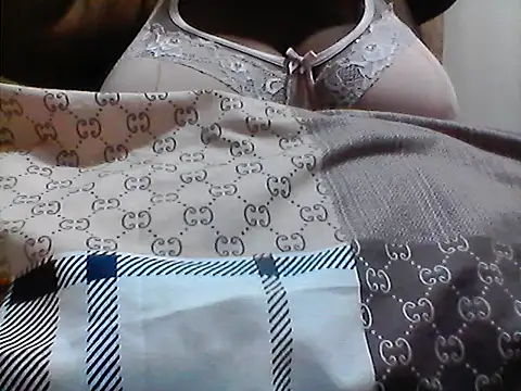 Pretty sandrah online show from June 2026 07:15:02 PM