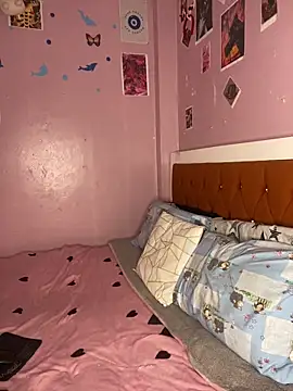 Snapshot of Ree_nian chatting on May 2026 07:34:01 PM Ree nian online show from May 2026 07:34:01 PM