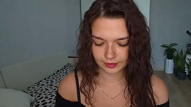 Snapshot of Vicki_queen chatting on July 2026 05:19:02 AM Vicki queen online show from July 2026 05:19:02 AM