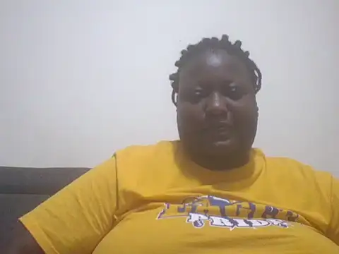 Snapshot of fat_ebonyqueen chatting on May 2026 08:29:02 PM fat ebonyqueen online show from May 2026 08:29:02 PM