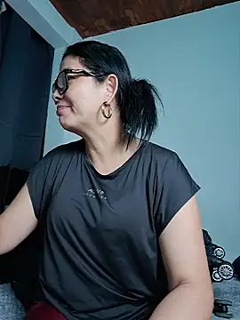 Snapshot of Scarlett_Valnyx chatting on June 2026 01:11:01 PM Scarlett Valnyx online show from June 2026 01:11:01 PM