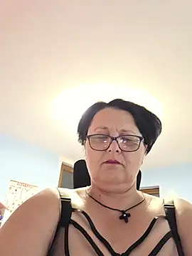 Snapshot of Diana_Diafan chatting on May 2026 06:48:01 PM Diana Diafan online show from May 2026 06:48:01 PM