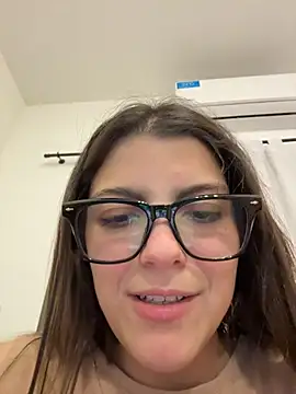 lilylovelesss online show from July 2026 11:41:02 PM
