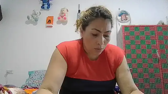 Snapshot of Layla-Astrum chatting on June 2026 06:46:02 PM Layla-Astrum online show from June 2026 06:46:02 PM