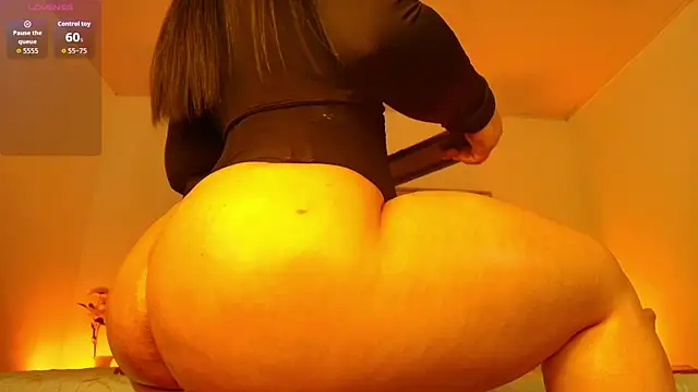 sofia sterling online show from June 2026 11:10:02 PM