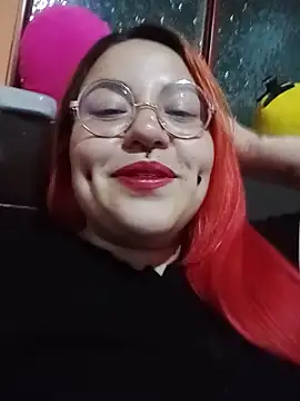 Snapshot of bruja_sscarlata chatting on June 2026 04:40:01 AM bruja sscarlata online show from June 2026 04:40:01 AM