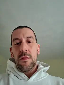 Snapshot of FrankGrimey chatting on June 2026 07:46:01 PM FrankGrimey online show from June 2026 07:46:01 PM