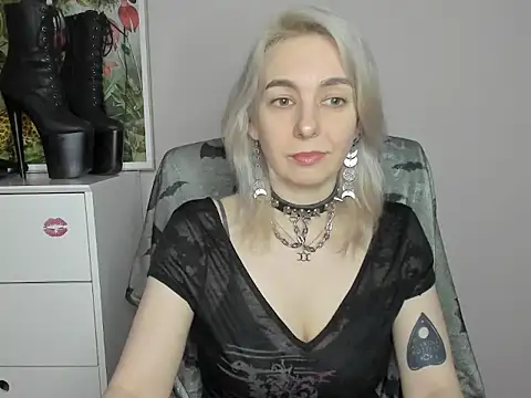 velvetanne online show from June 2026 06:51:02 AM