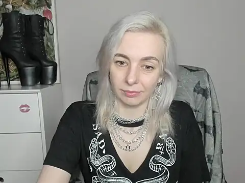 velvetanne online show from June 2026 06:30:01 AM