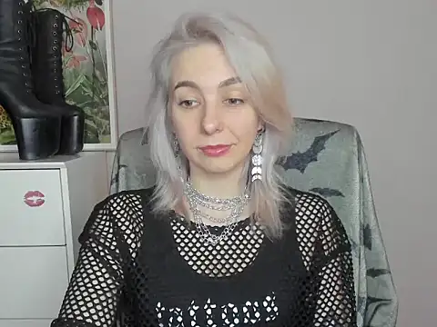 velvetanne online show from June 2026 07:05:02 AM