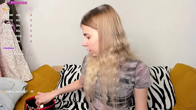Honey Lia online show from May 2026 10:45:02 AM
