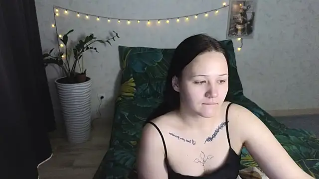 Snapshot of Tori_cute chatting on June 2026 01:21:01 AM Tori cute online show from June 2026 01:21:01 AM