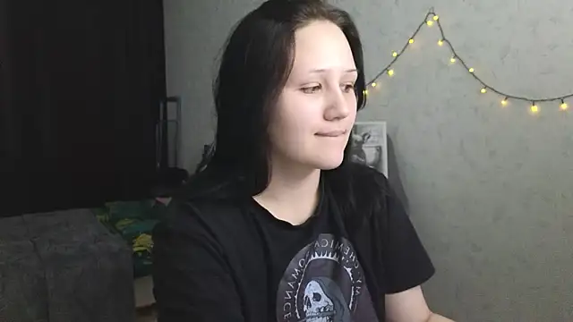 Tori cute online show from May 2026 12:24:02 PM