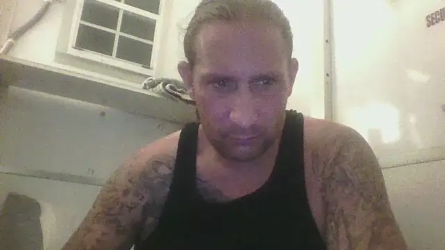 brazybooty92 online show from June 2026 10:25:01 AM