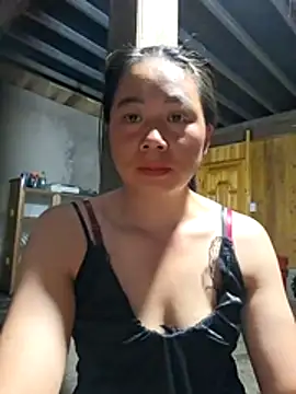 Snapshot of Mila_00 chatting on June 2026 07:25:01 AM Mila 00 online show from June 2026 07:25:01 AM