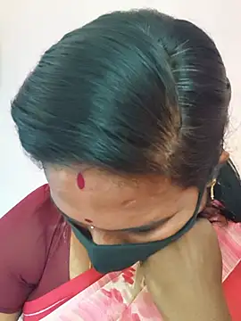 Snapshot of CuteTamizhachi chatting on July 2026 03:46:02 AM CuteTamizhachi online show from July 2026 03:46:02 AM