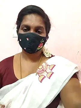 Snapshot of CuteTamizhachi chatting on July 2026 05:21:02 PM CuteTamizhachi online show from July 2026 05:21:02 PM